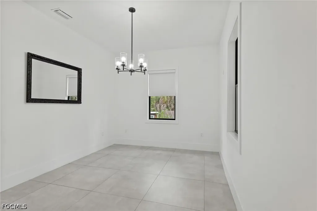 106 18th Avenue NE Naples FL 34120