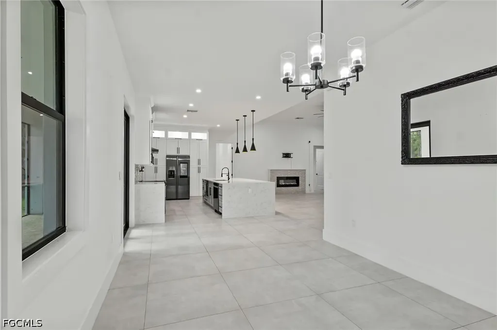 106 18th Avenue NE Naples FL 34120