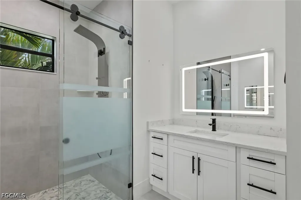 106 18th Avenue NE Naples FL 34120