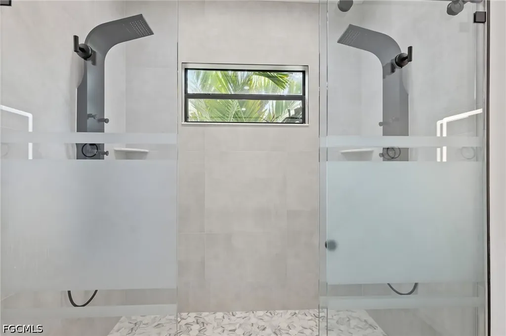106 18th Avenue NE Naples FL 34120