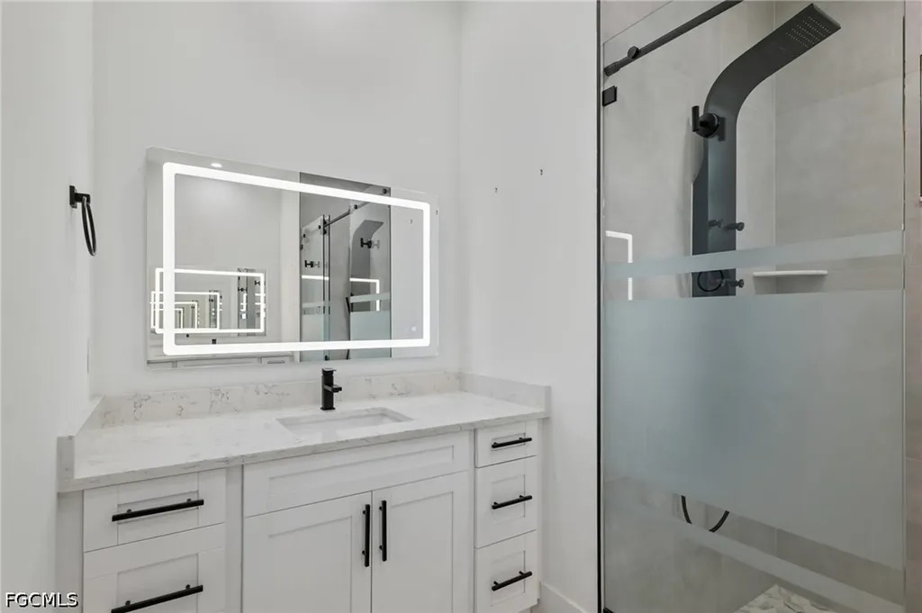 106 18th Avenue NE Naples FL 34120