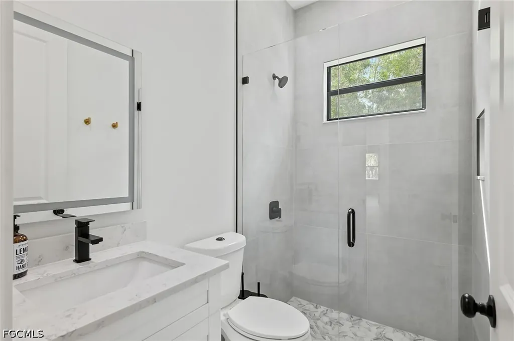 106 18th Avenue NE Naples FL 34120