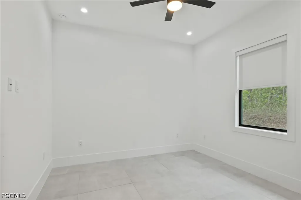 106 18th Avenue NE Naples FL 34120