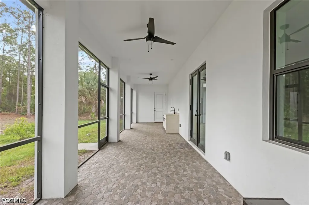 106 18th Avenue NE Naples FL 34120