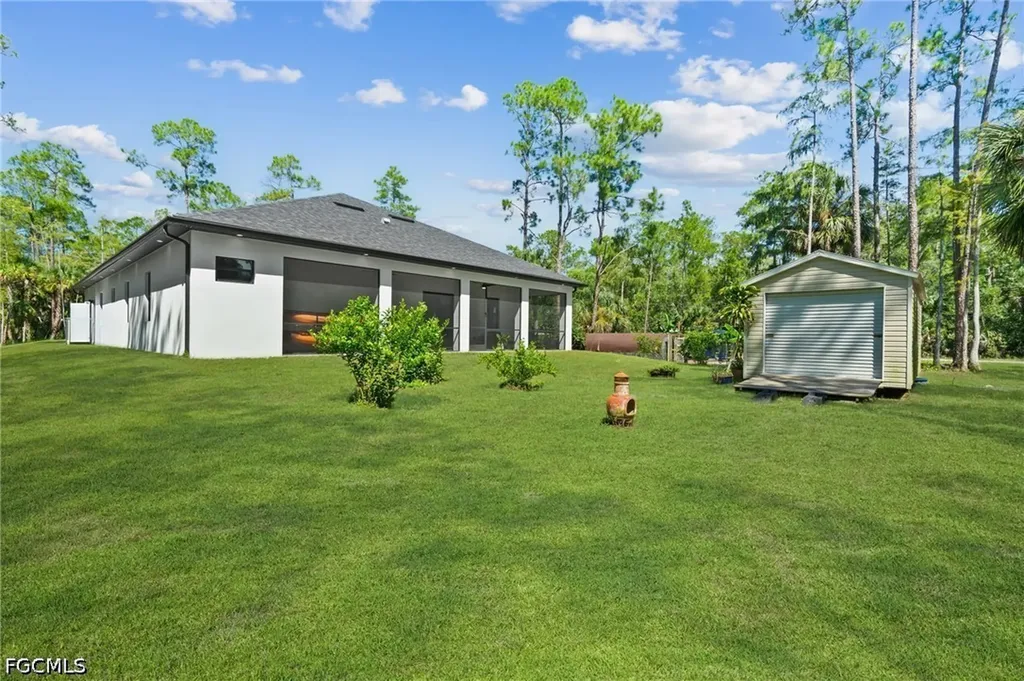 106 18th Avenue NE Naples FL 34120