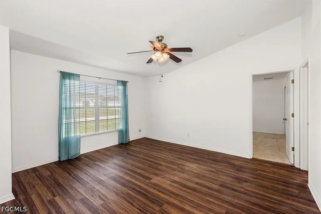 2931 NW 4th Place Cape Coral FL 33993