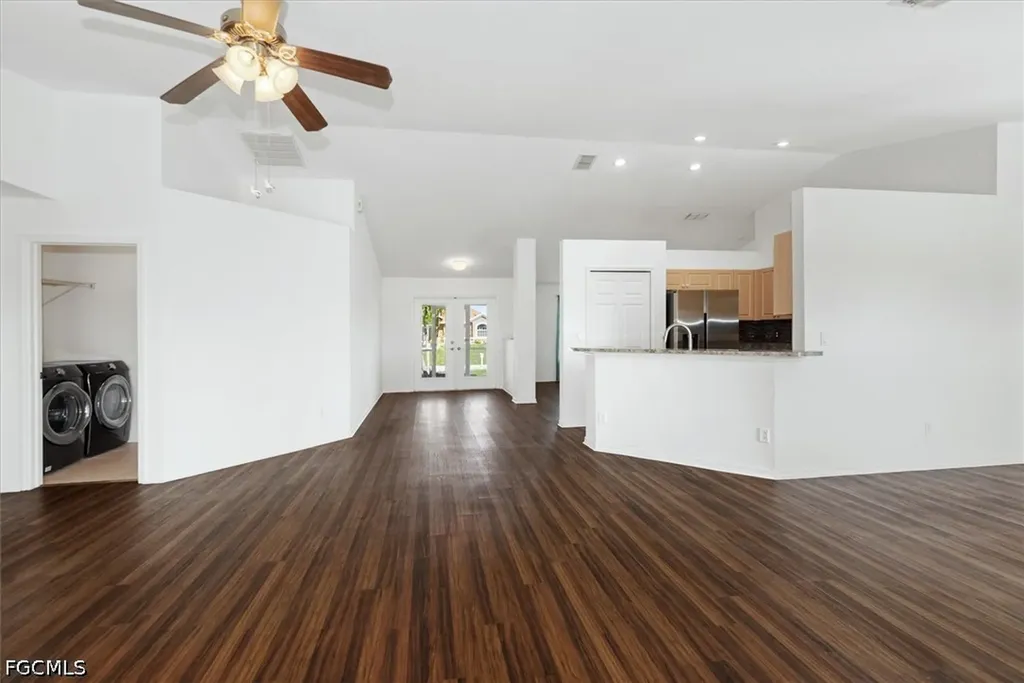 2931 NW 4th Place Cape Coral FL 33993