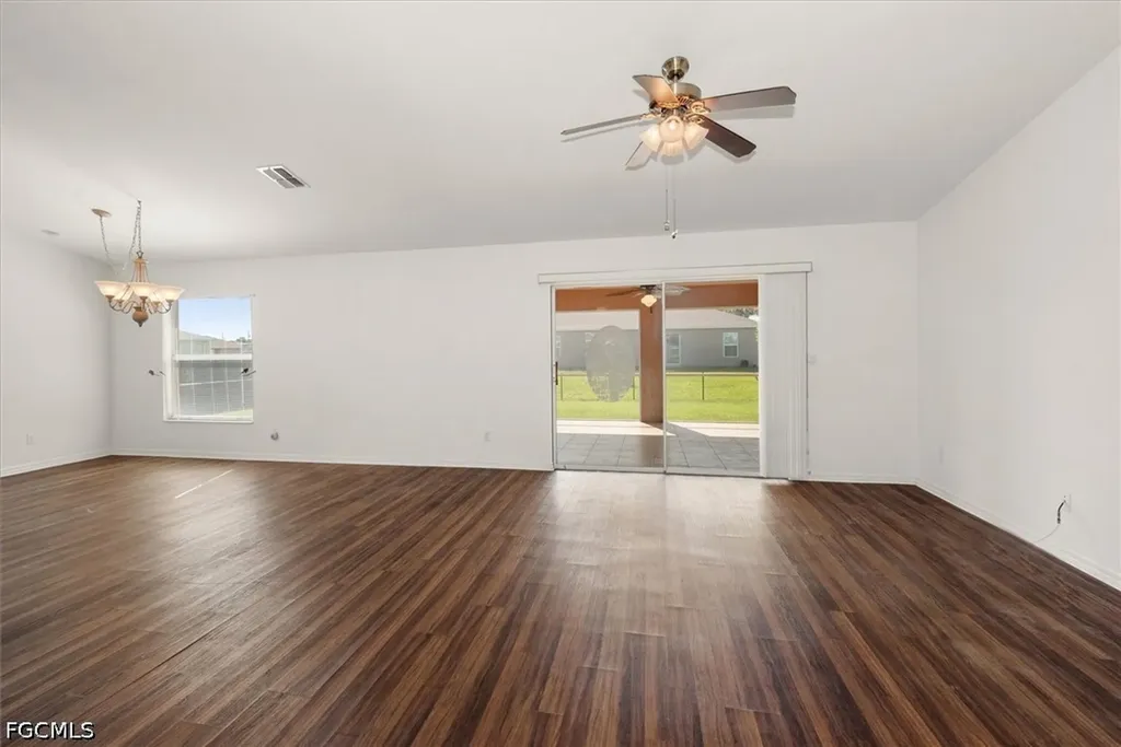 2931 NW 4th Place Cape Coral FL 33993