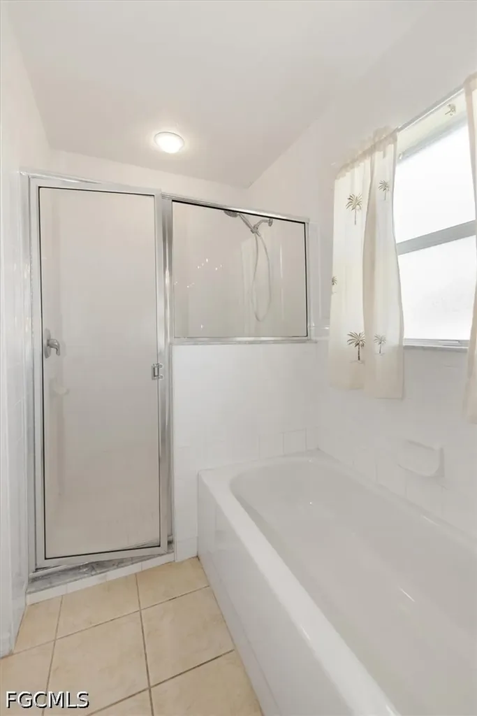 2931 NW 4th Place Cape Coral FL 33993