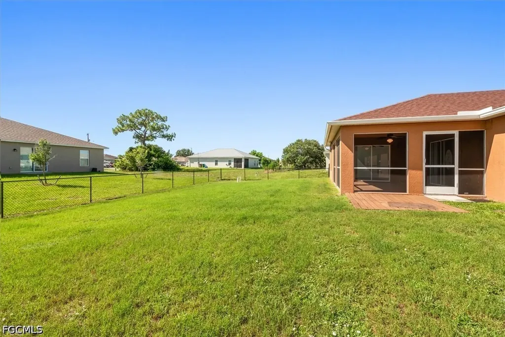 2931 NW 4th Place Cape Coral FL 33993