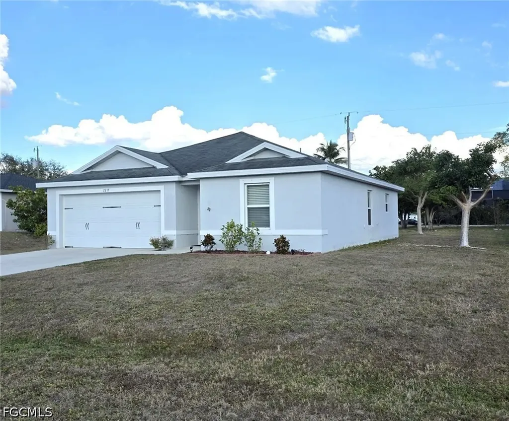 2217 SW 3rd Avenue Cape Coral FL 33991