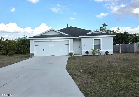 2217 SW 3rd Avenue Cape Coral FL 33991