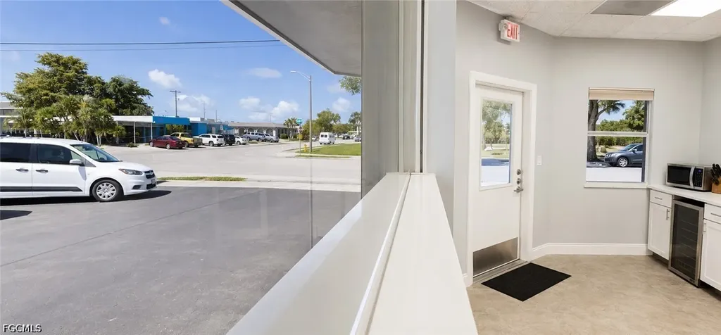 4645 SE 15th Avenue Cape Coral FL 33904