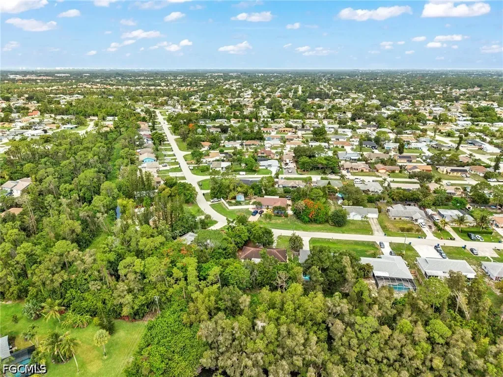 18617/18619 Bartow Boulevard Fort Myers FL 33967