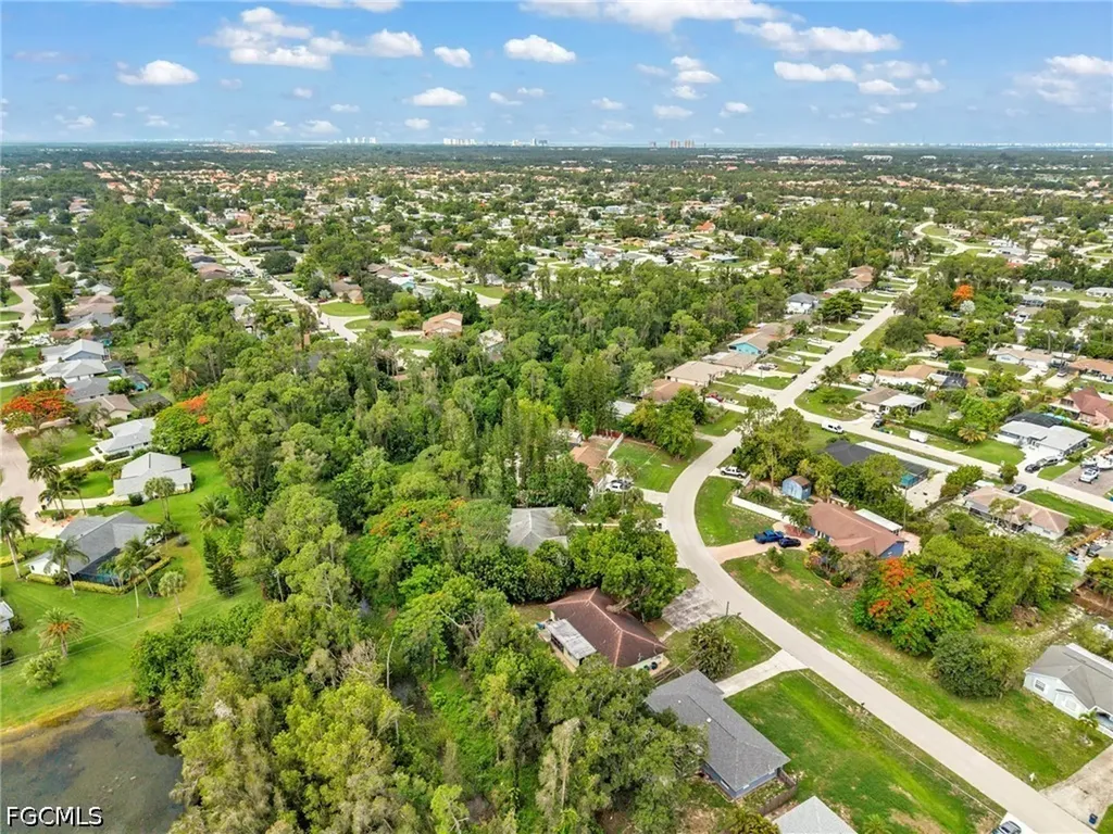 18617/18619 Bartow Boulevard Fort Myers FL 33967