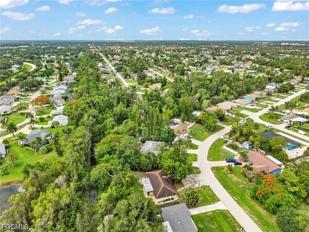 18617/18619 Bartow Boulevard Fort Myers FL 33967