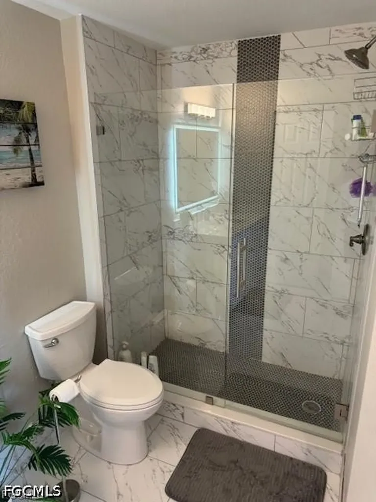 6360 Aragon Way Fort Myers FL 33966