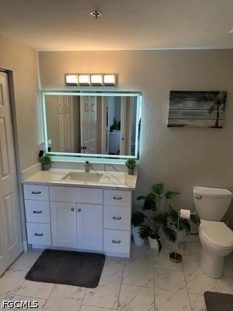 6360 Aragon Way Fort Myers FL 33966