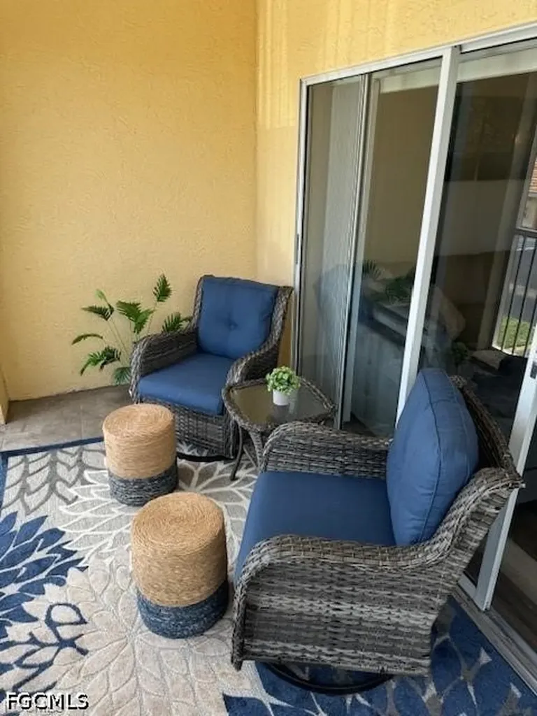 6360 Aragon Way Fort Myers FL 33966