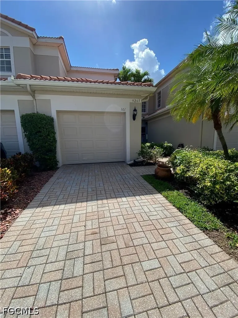 9265 Belleza Way Fort Myers FL 33908