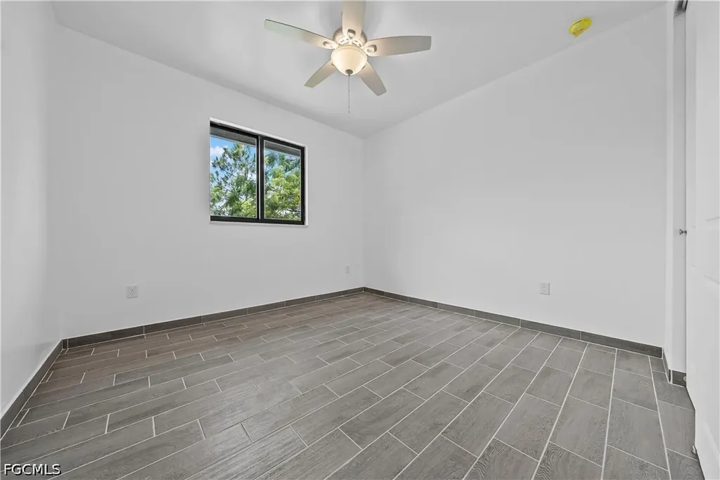 2911 10th Street SW Lehigh Acres FL 33976