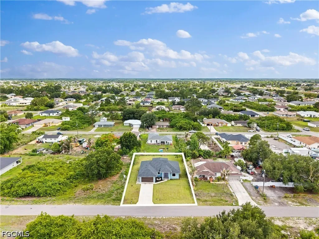2911 10th Street SW Lehigh Acres FL 33976