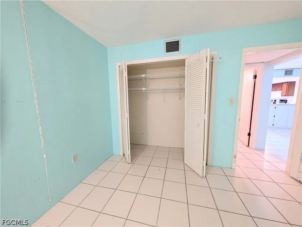 2100 Barkeley Lane Fort Myers FL 33907