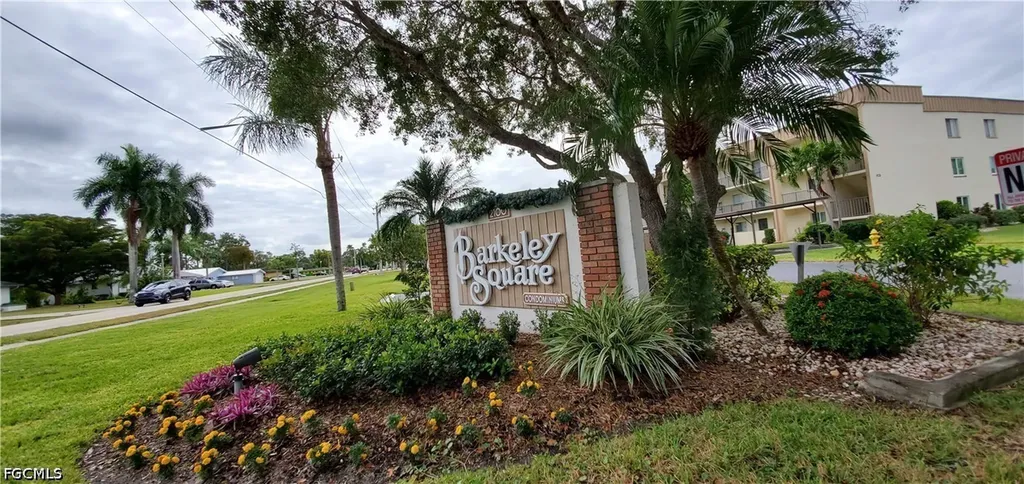 2100 Barkeley Lane Fort Myers FL 33907
