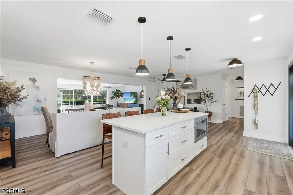 2835 SE 18th Avenue Cape Coral FL 33904