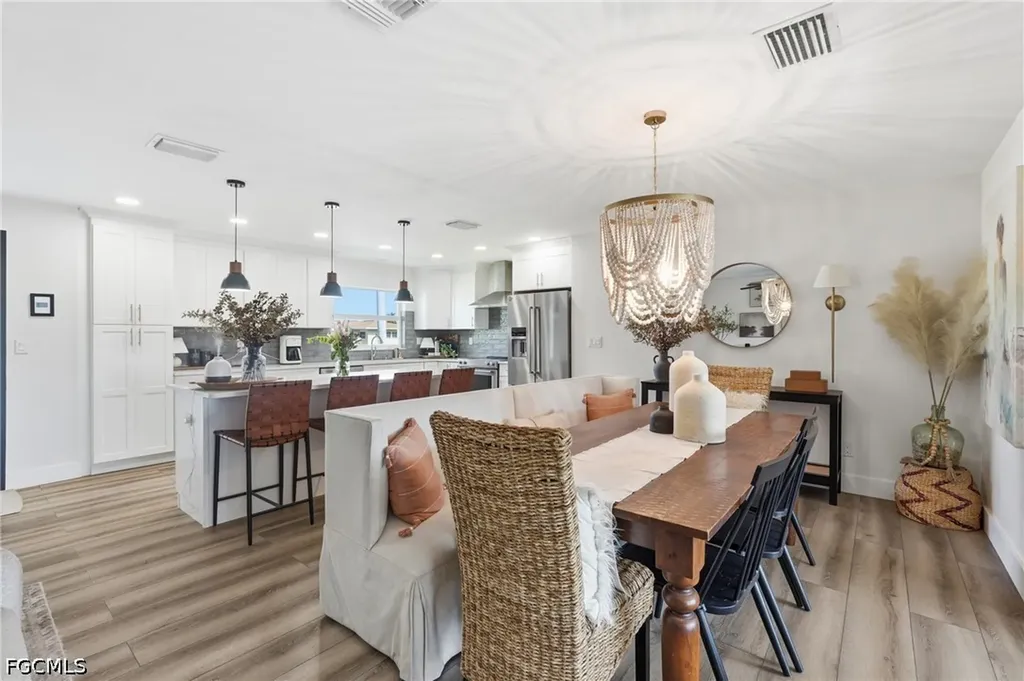 2835 SE 18th Avenue Cape Coral FL 33904