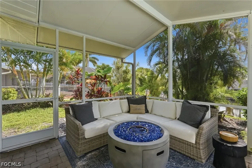 2835 SE 18th Avenue Cape Coral FL 33904