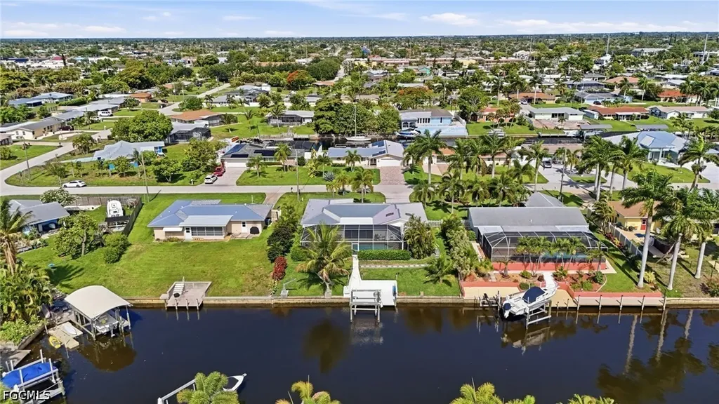 2835 SE 18th Avenue Cape Coral FL 33904
