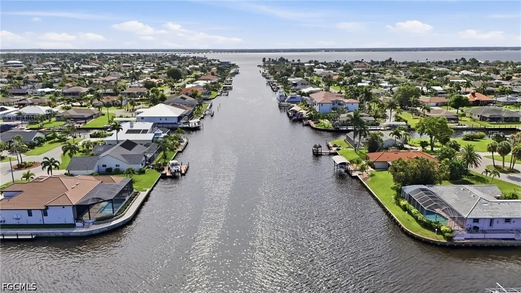 2835 SE 18th Avenue Cape Coral FL 33904
