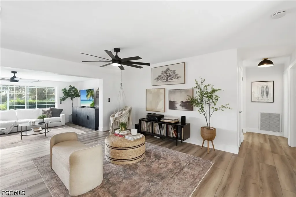 2835 SE 18th Avenue Cape Coral FL 33904
