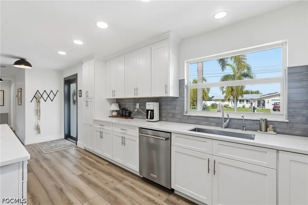 2835 SE 18th Avenue Cape Coral FL 33904