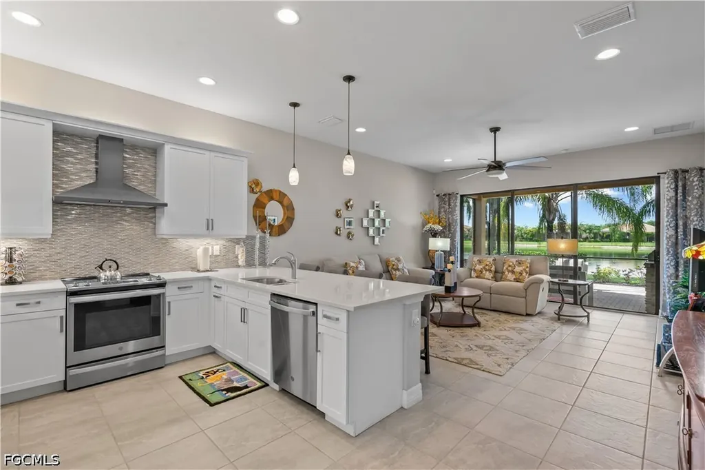 12034 Lakewood Preserve Place Fort Myers FL 33913