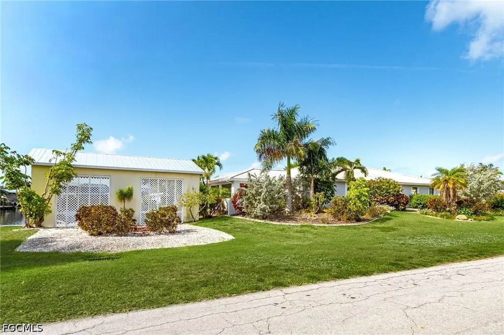 2805 8th Avenue St. James City FL 33956