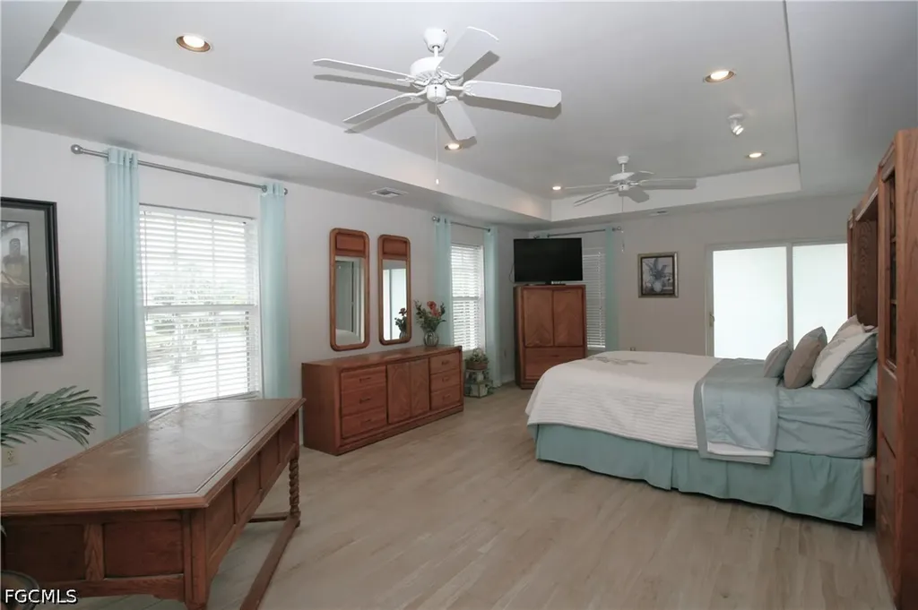 1330 SE 6th Avenue Cape Coral FL 33990