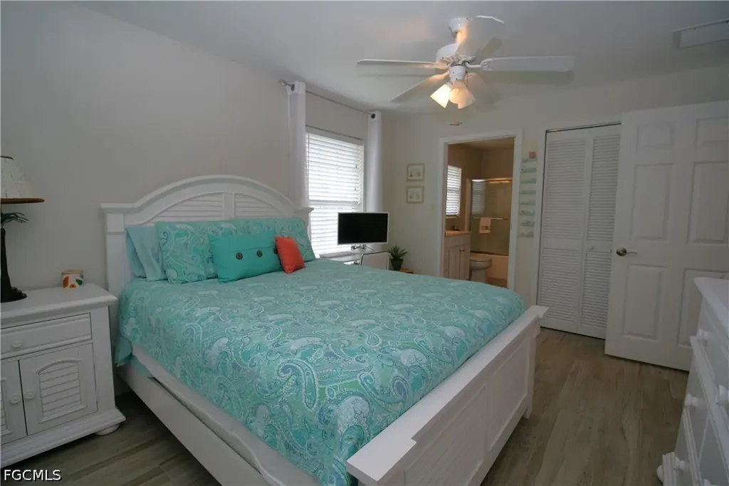1330 SE 6th Avenue Cape Coral FL 33990