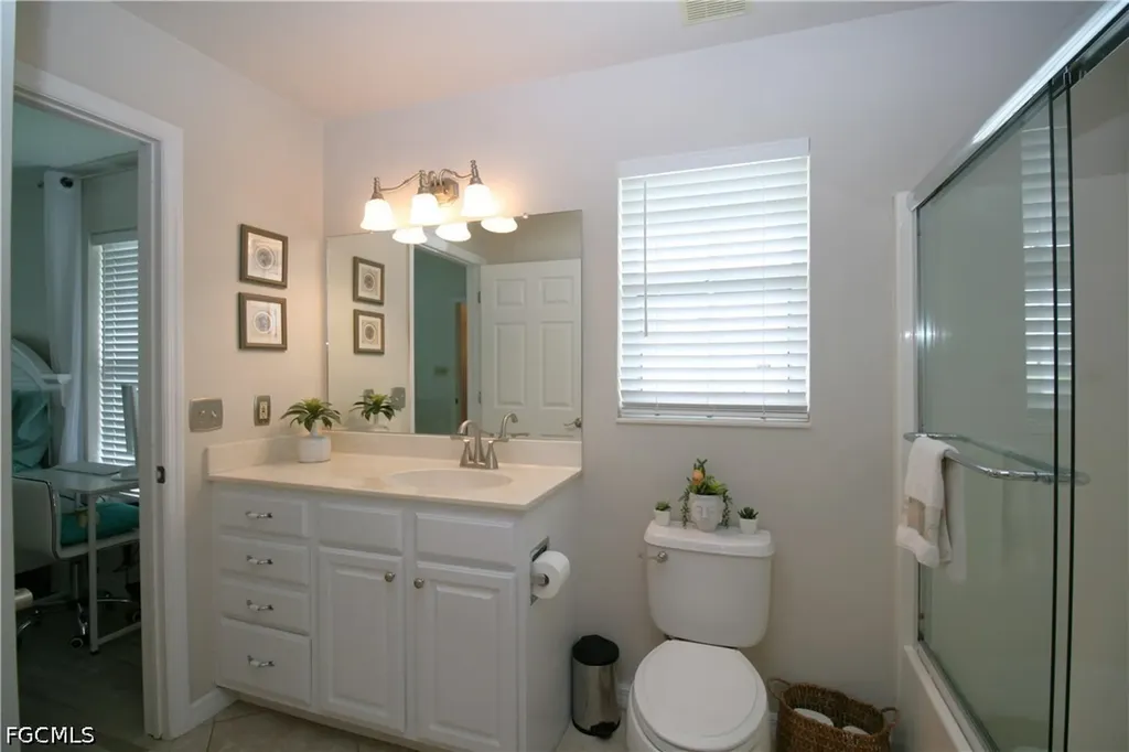 1330 SE 6th Avenue Cape Coral FL 33990