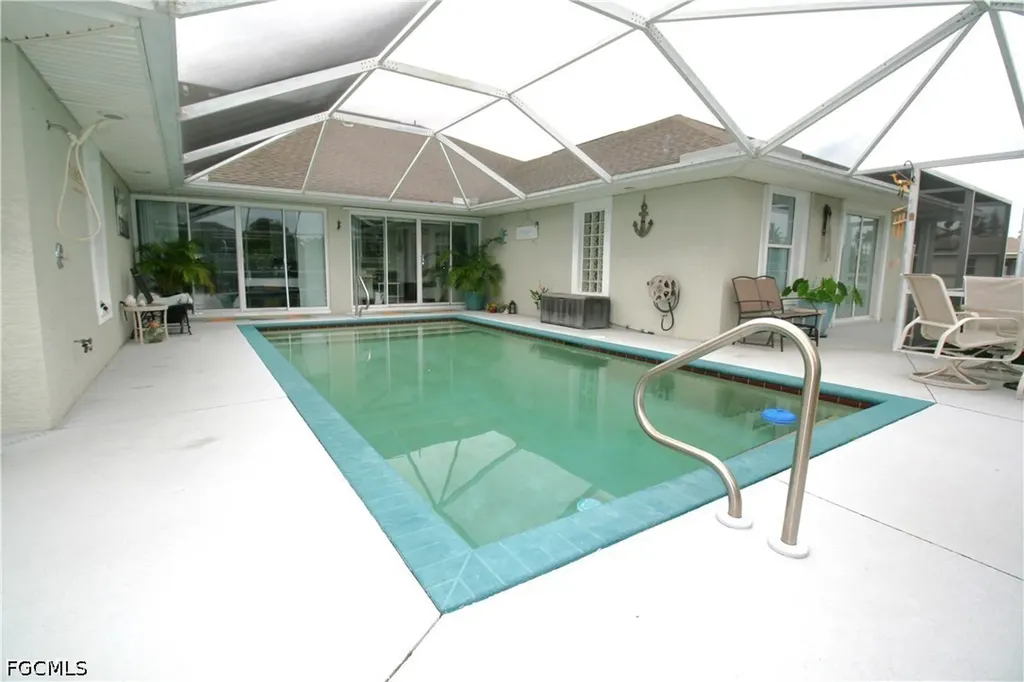 1330 SE 6th Avenue Cape Coral FL 33990