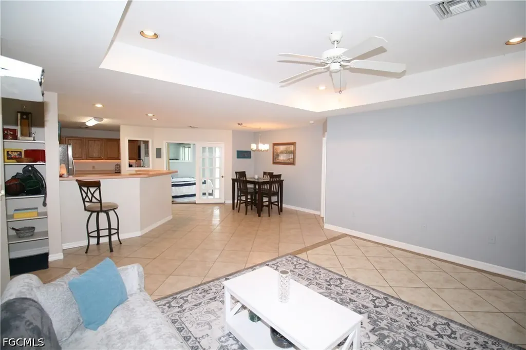 1330 SE 6th Avenue Cape Coral FL 33990