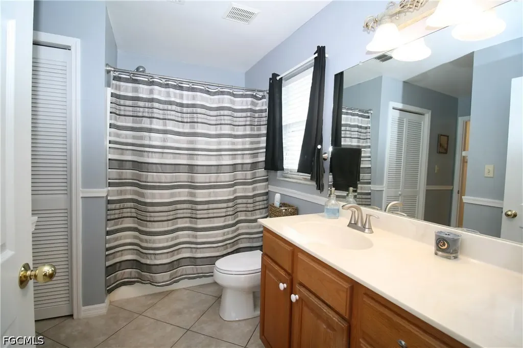 1330 SE 6th Avenue Cape Coral FL 33990