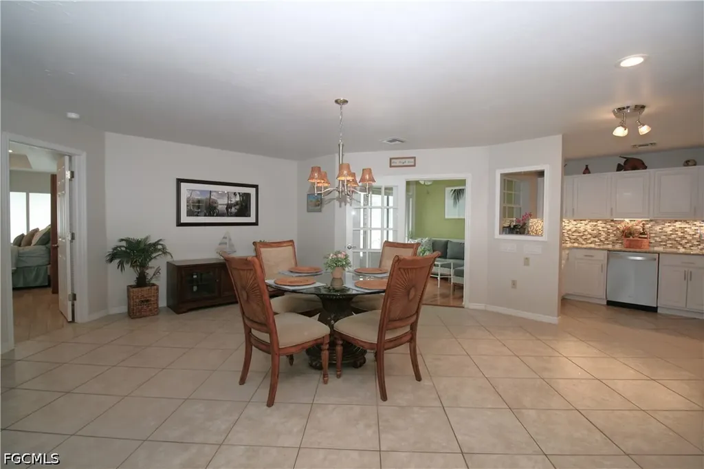 1330 SE 6th Avenue Cape Coral FL 33990
