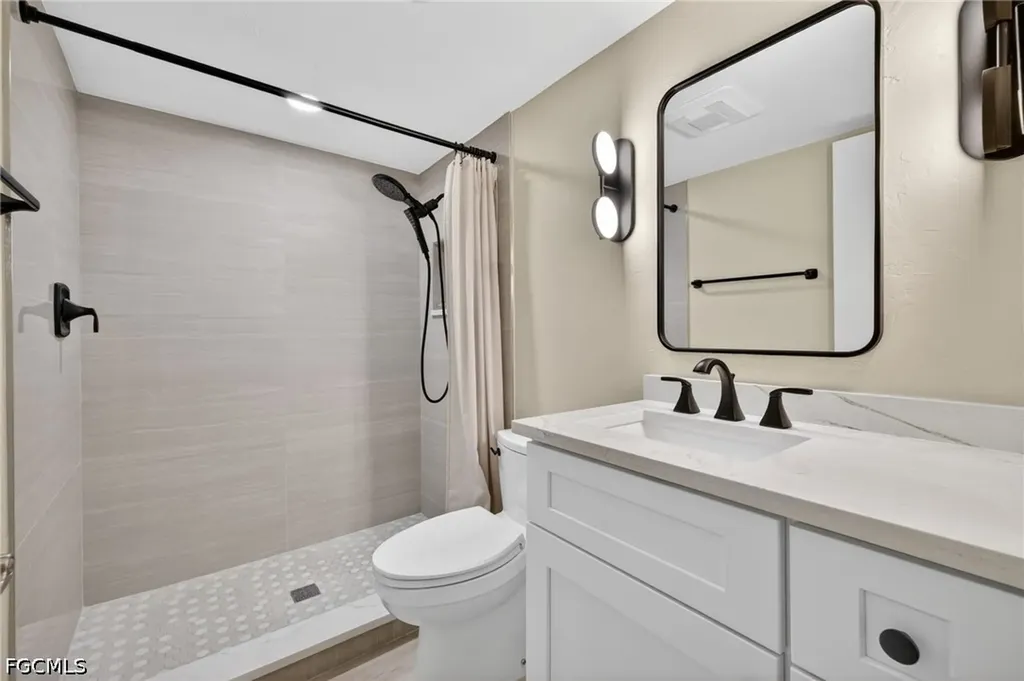 4396 Bowsprit Court Fort Myers FL 33919