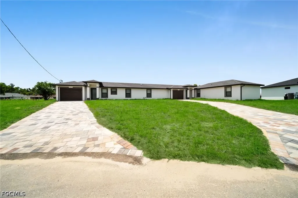 4985 Fairway Court Lehigh Acres FL 33971