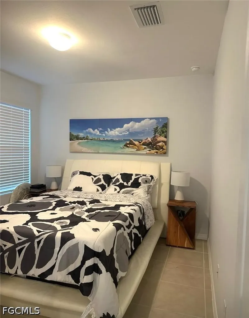 932 SW 7th Avenue Cape Coral FL 33991