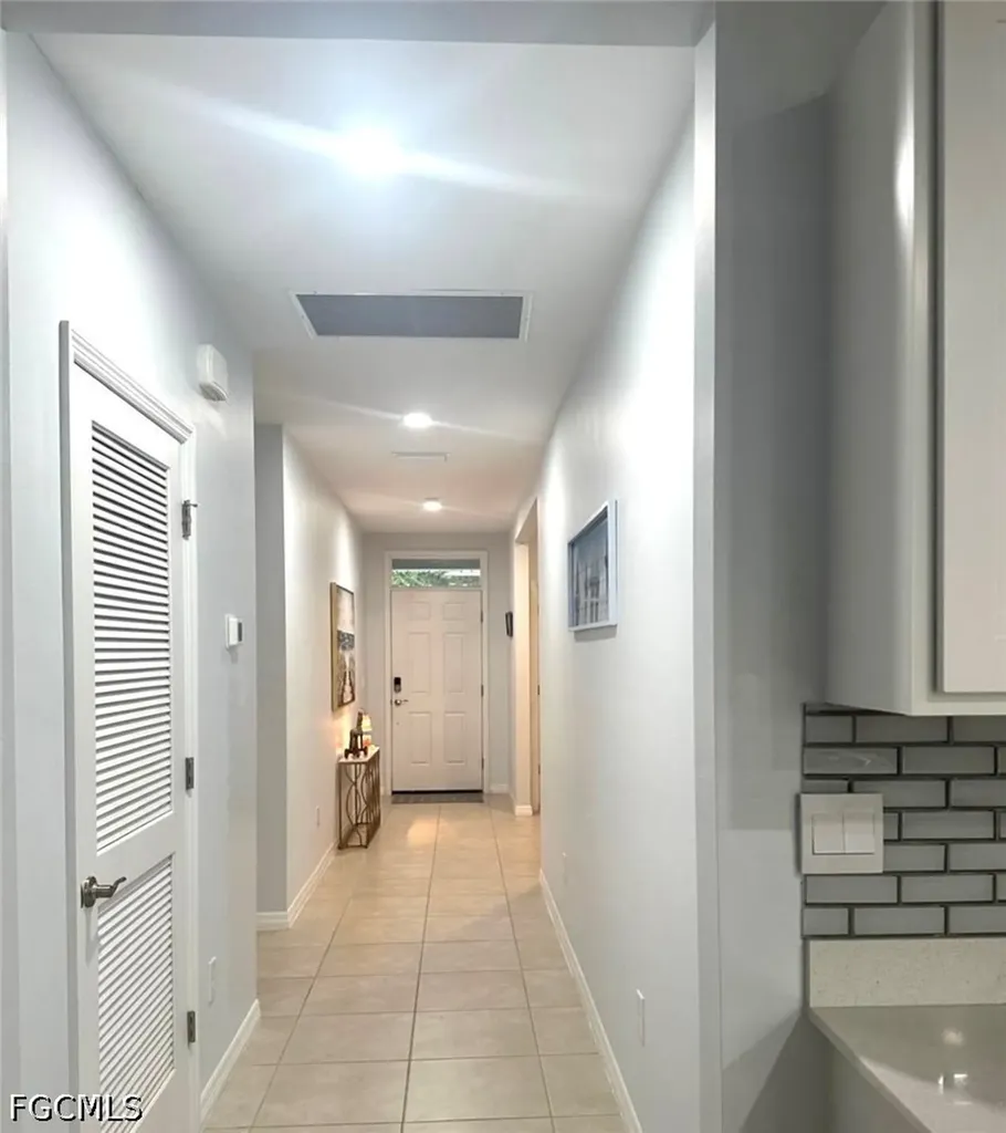932 SW 7th Avenue Cape Coral FL 33991