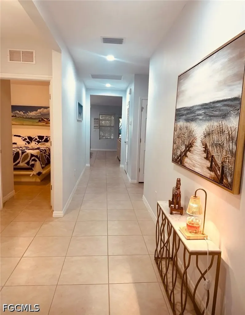 932 SW 7th Avenue Cape Coral FL 33991