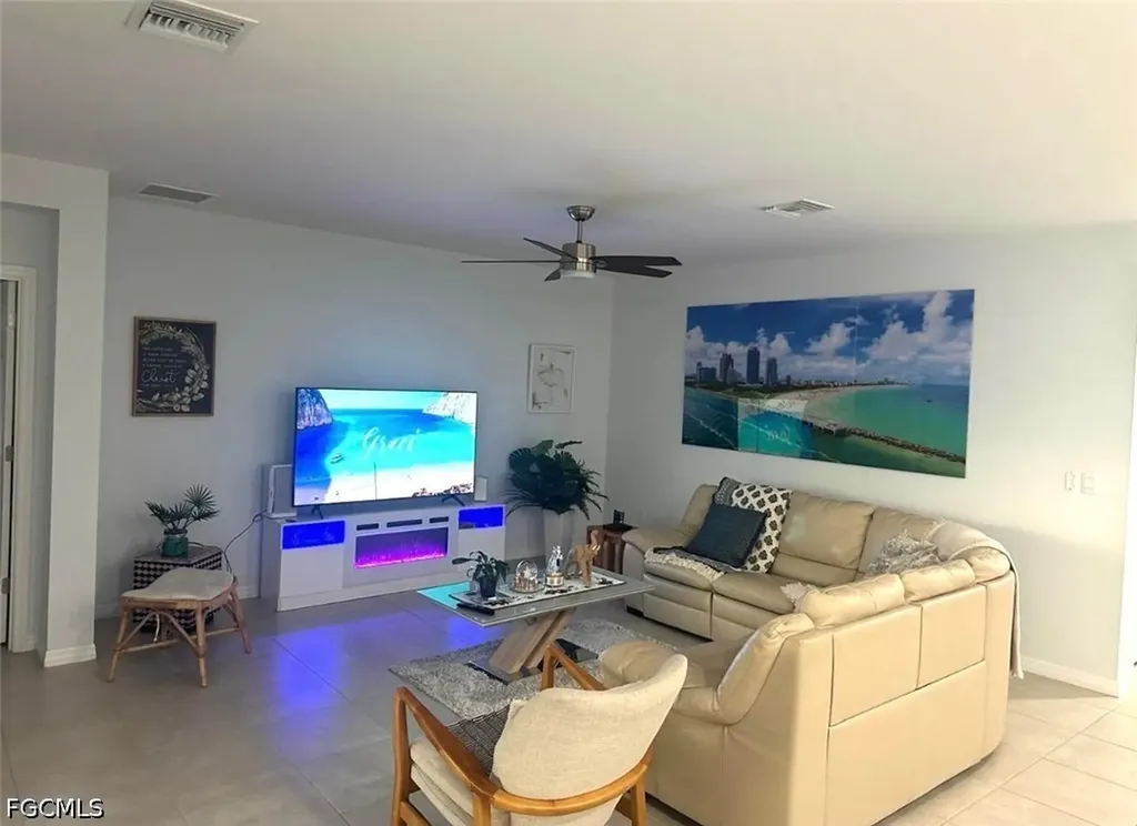 932 SW 7th Avenue Cape Coral FL 33991